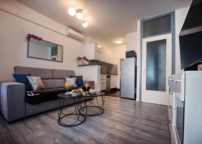 Apartment Pape